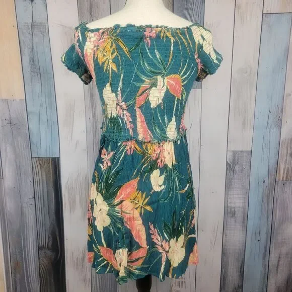 Patrons Off Peace Smocked Off Shoulder Dress Green Floral Size Medium - Picture 4 of 8